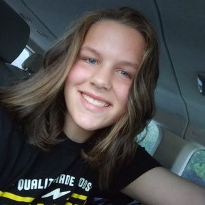 Meet your Posher, Desirae